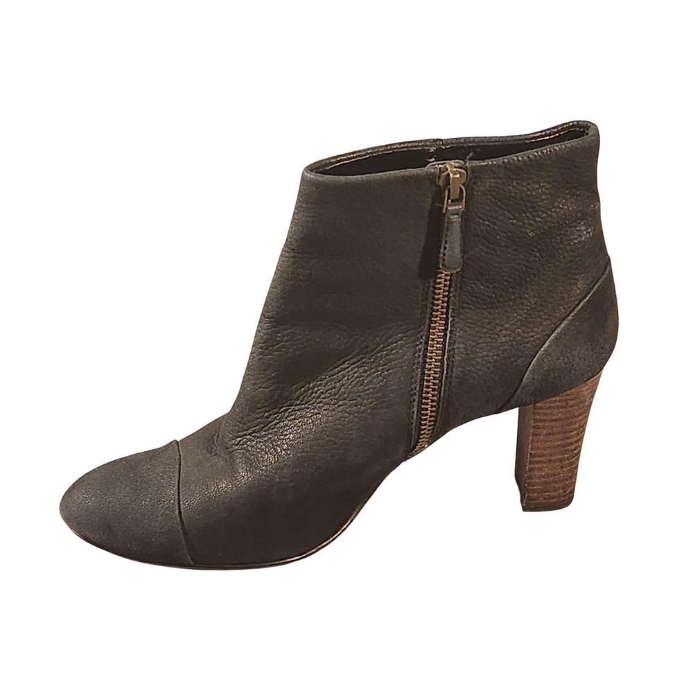 Cole Haan Boots Womens Size 8.5 Black Leather Ankle Booties‎ Zip Stacked Heel